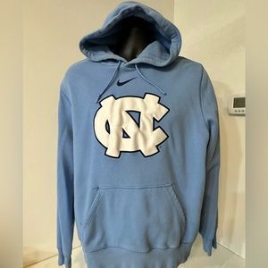 Men’s XL Nike North Carolina hoodie. Good condition.